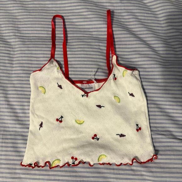 seUrban outfitters set out from under embroidered fruit - Picture 2 of 5